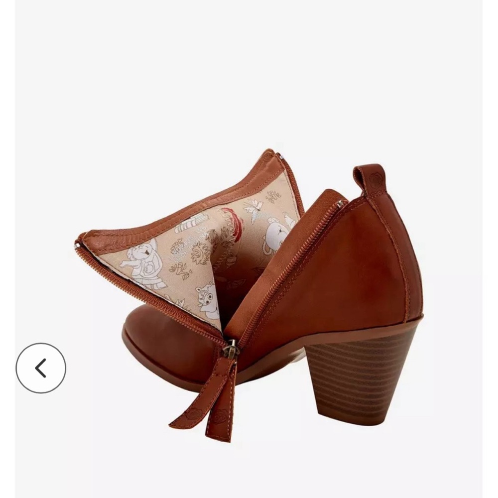 ✨🌹Her Universe Disney Beauty And The Beast Roses Heeled Booties